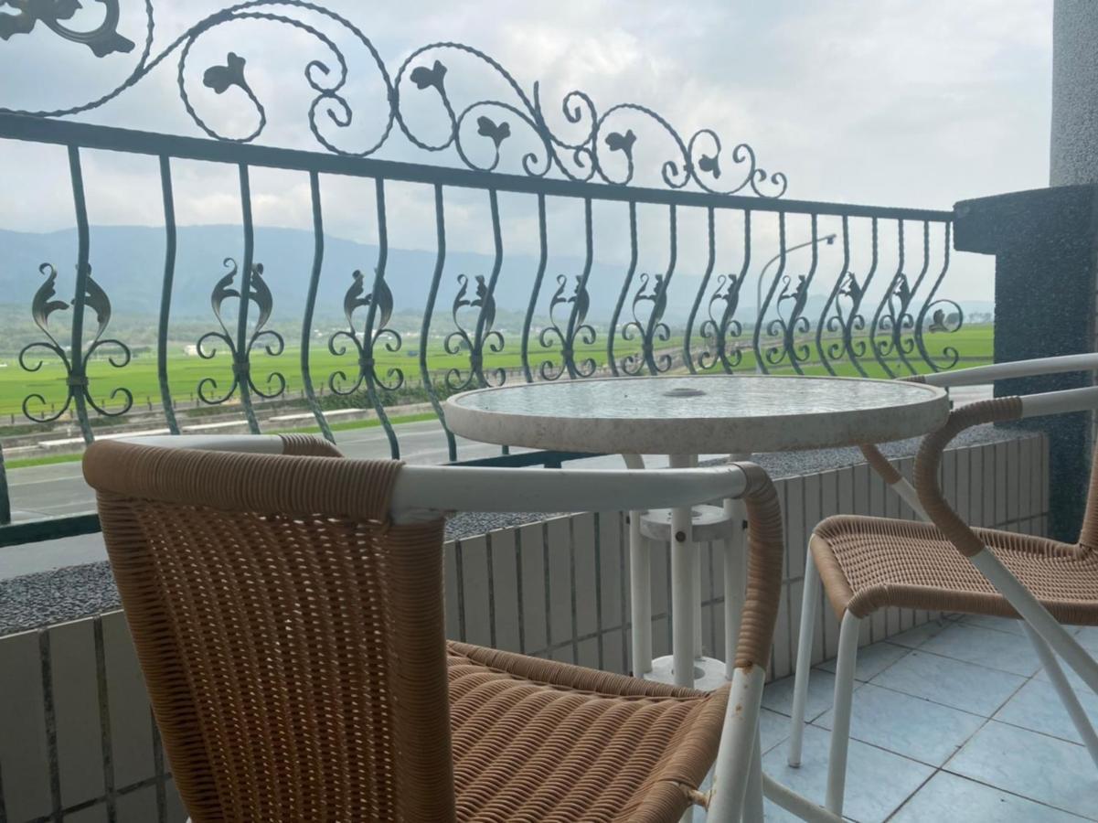 Holiday Homestay Chishang Esterno foto